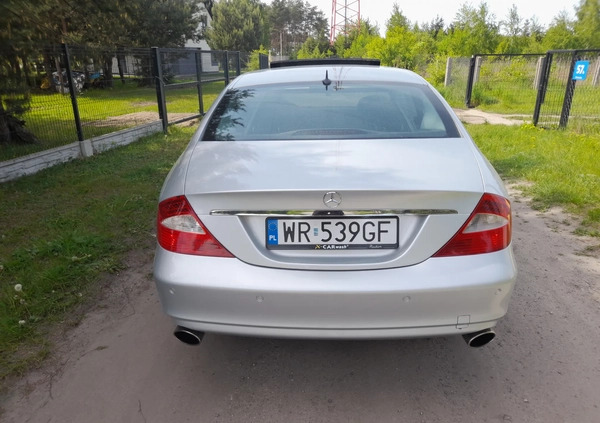 Mercedes-Benz CLS cena 39000 przebieg: 240000, rok produkcji 2004 z Radom małe 67